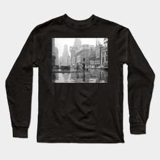 Rainy Day in Times Square, 1943. Vintage Photo Long Sleeve T-Shirt